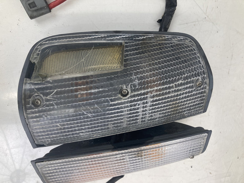 1981-1985 Volvo 240 245 Headlamp Set Grille Front Assembly OEM