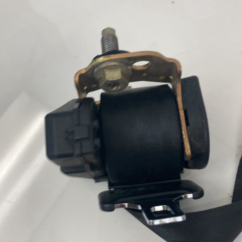 1992 Volvo 940 944 - Rear Seat Belt Buckle Set PN: 3518666