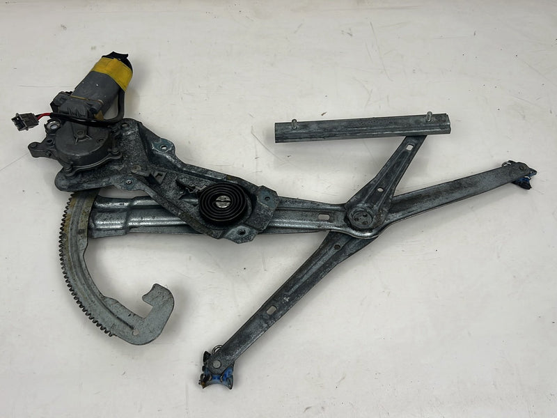 1990-1992 Volvo 740 745 940 Front Passenger Right Window Regulator Motor OEM #5959EM