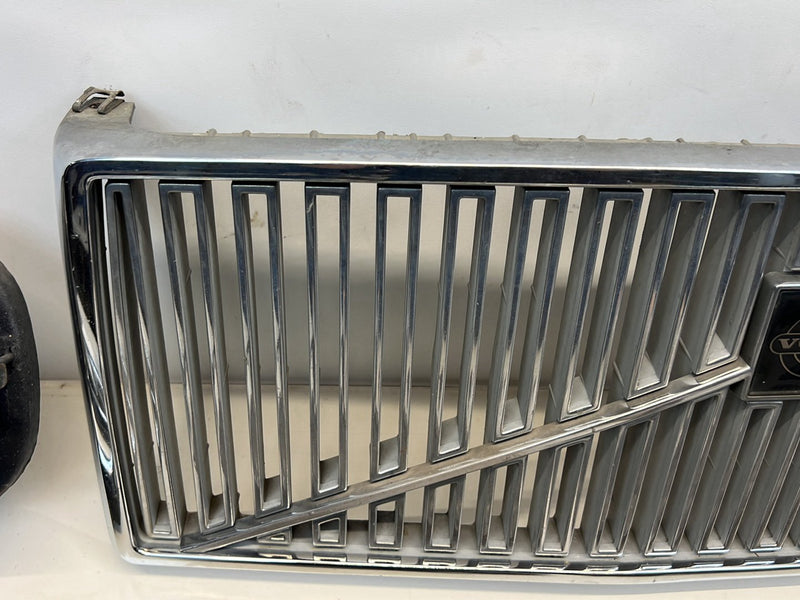 1975-1980 Volvo 244 240 Quad Headlight Set w/ Coffin Grille & Trim OEM #5294EM