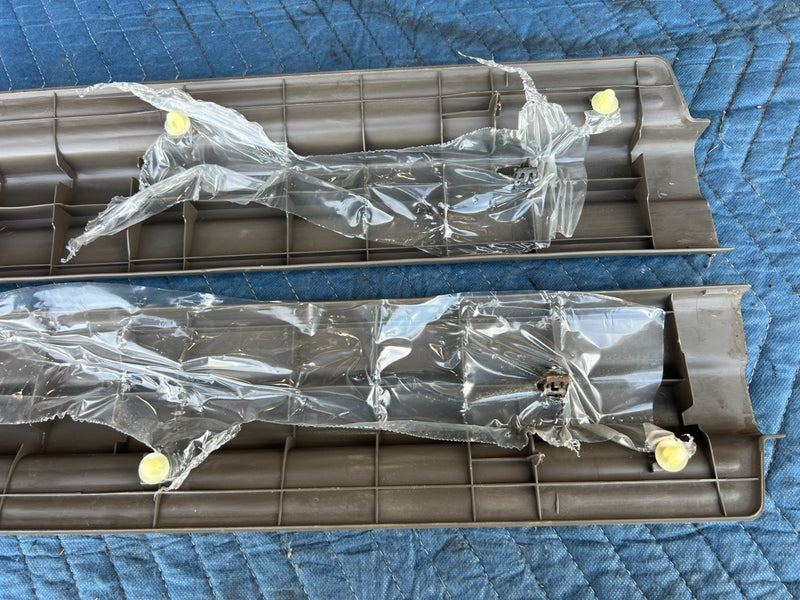 1998-2002 Honda Accord 84251 84261 84211 84201 Door Sill Trim Set LH RH #1974CN