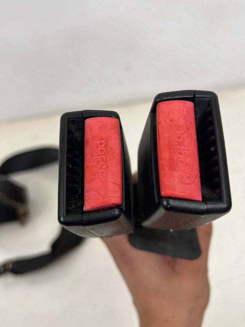 1990-1992 Volvo 740 745 940 Wagon Rear Seat Belt Retractor Buckle Set OE #5857EM