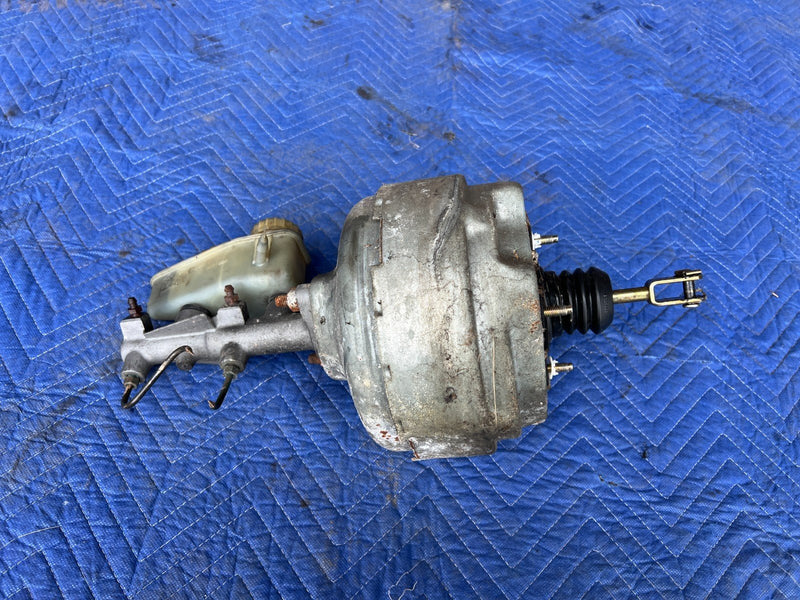 1992-1995 Volvo 940 740 Brake Booster & Master Cylinder Assembly OEM #3259EM