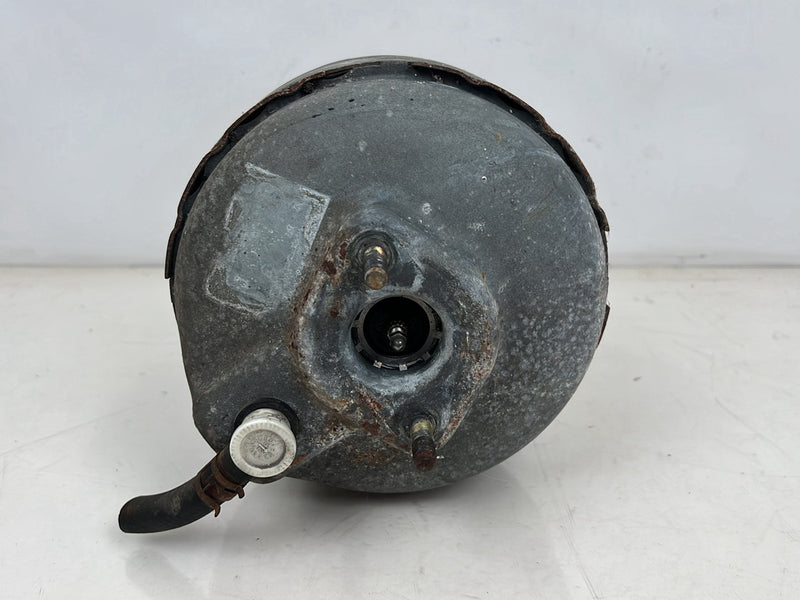 1990-1992 Volvo 740 745 940 Brake Booster Master Cylinder Assembly OEM #5893EM