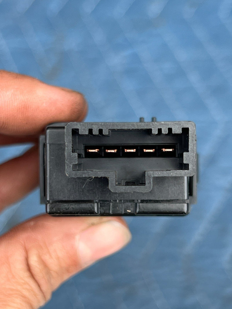 1998-2002 Honda Accord M15784 Dash Cruise Control Switch Button #1949CN