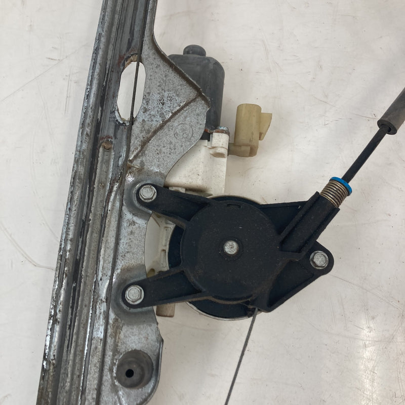 2014-2020 Chevrolet Silverado 1500 Front Right Window Regulator OEM #5580M