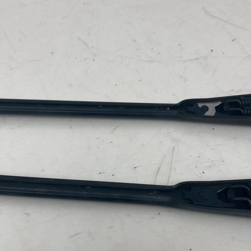 1999-2004 Land Rover Discovery II L550 Windshield Wiper Arm Pair OEM #5058M