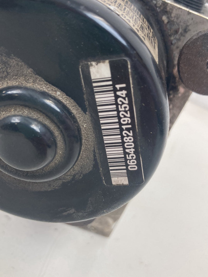 2005 Volvo XC90 I 275 ABS Pump Unit P30643979 30643982 OEM #4855M
