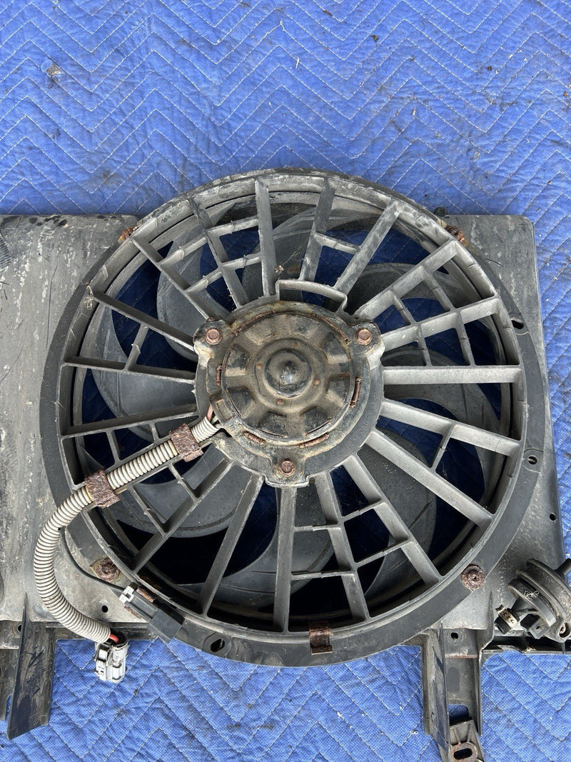 1993-1997 Volvo 850 850R Engine Cooling Fan Assembly & Shroud 2.4L OEM #4429E