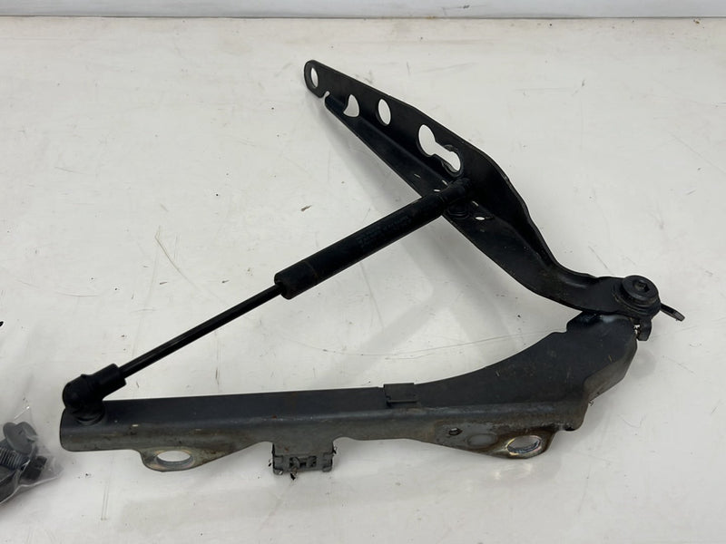 2004-2007 Volvo S60R V70R Engine Bonnet Hood Hinge Pair Gray 9154605 OEM #5736EM
