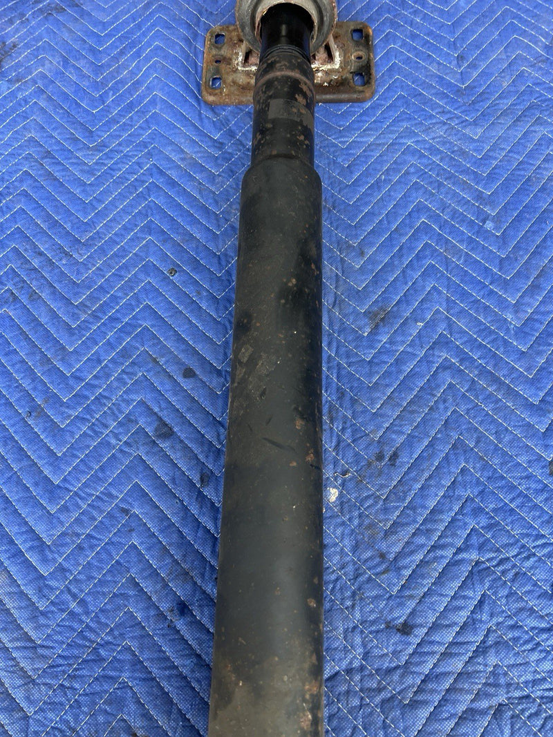 1998-2003 Jaguar XJR XJ8 X308 Center Driveshaft Assembly w/Flex Joint OEM #4740E