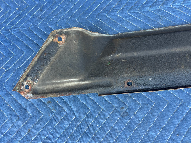 1967-1974 Volvo 140 142 144 145 Front Radiator Cover Trim Green OEM #4957EM
