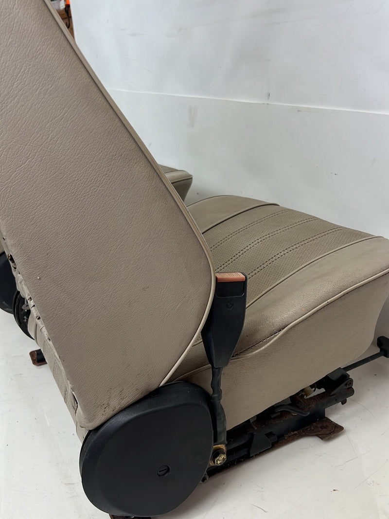 1984-1993 BMW 318i E30 Front Left & Right Bucket Seat Pair Beige OEM #6736EM