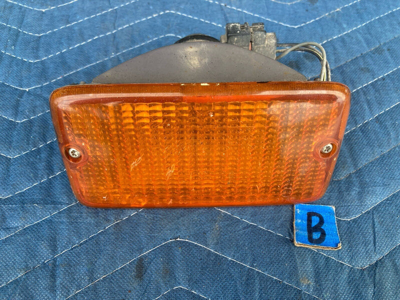 1997-2002 Jeep Wrangler TJ Front Bumper Amber Light 55055020 AC OEM #3232M