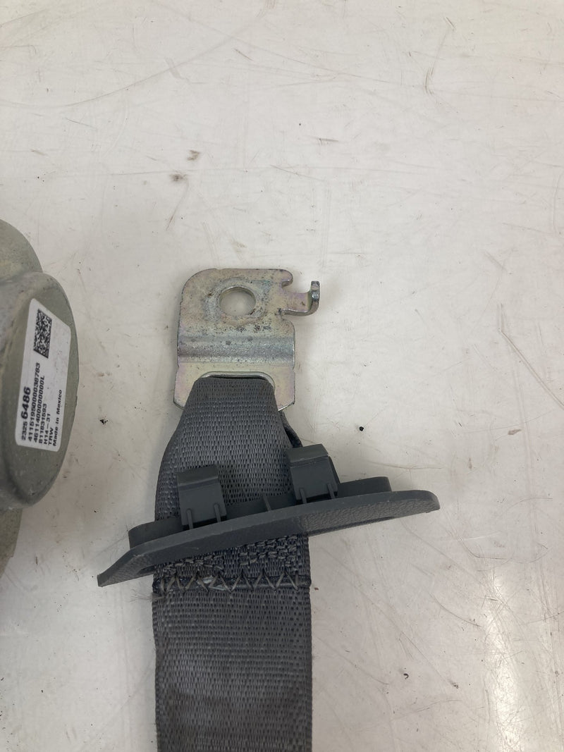 2014-2018 Chevrolet Silverado GMT900 Seat Belt Front Right 84846426 OEM #5615M