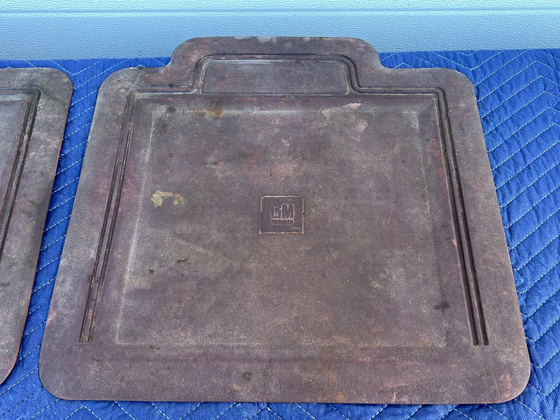 Chevrolet Silverado - Floor Mat Set PN: PPI4L1717 PPI4L1716