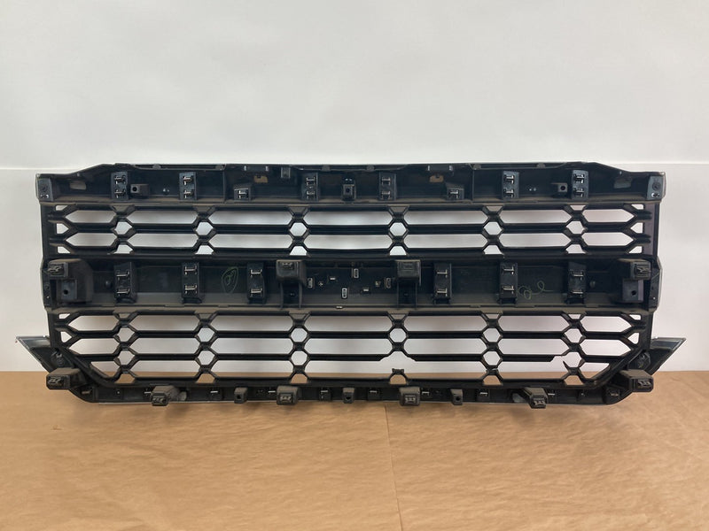 47033207