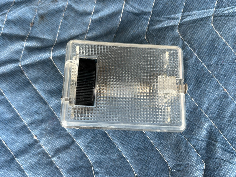 1989-1995 Volvo 740 940 Sedan Rear Dome Map Light Lamp Assembly OEM #3652EM