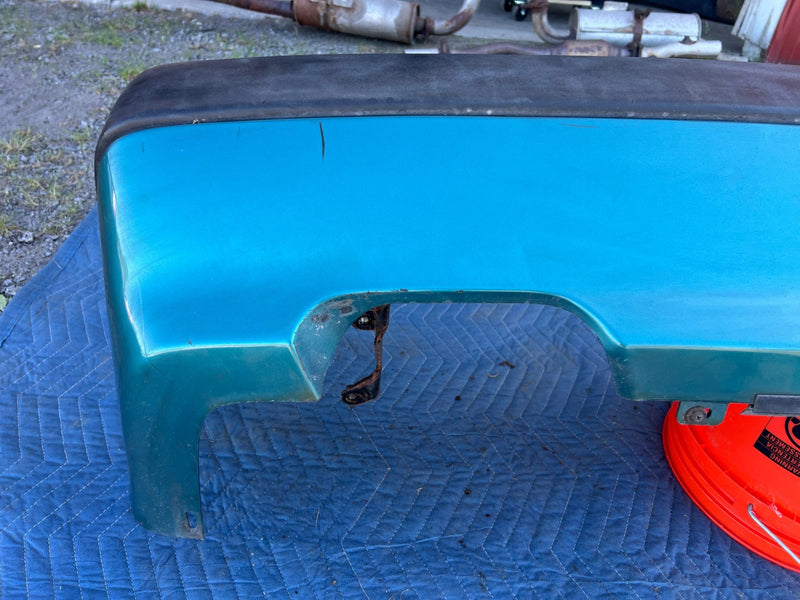 1985-1992 Volkswagen VW Golf Rear Bumper Assembly Green 191807417 OEM #6182EM