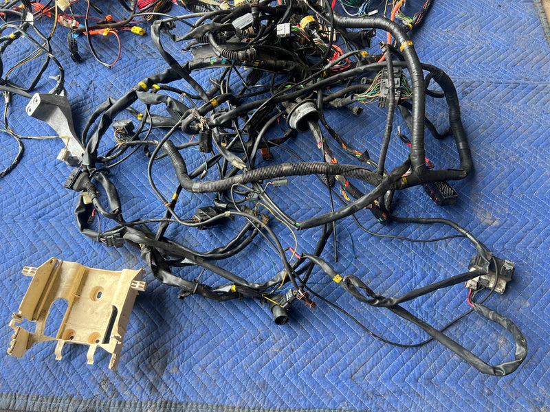 1992-1995 Volvo 940 740 Complete Engine Bay & Body Wiring Harness OEM #3292EM
