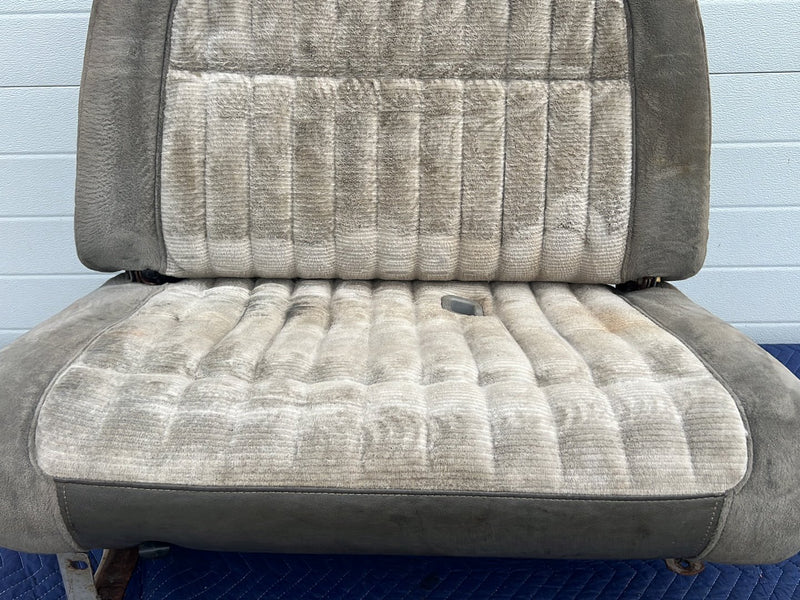 Chevrolet Silverado - Front Seat PN: 22045-1
