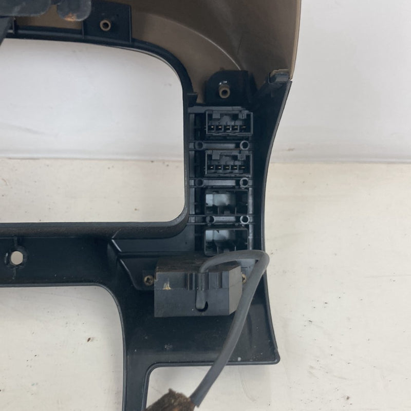 1999-2004 Land Rover Discovery II L550 Gauge Cluster Trim Surround OEM #5069M