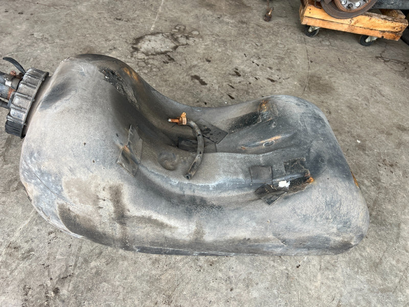 1989-1995 Volvo 740 940 Sedan Gas Fuel Tank Assembly OEM #3636EM