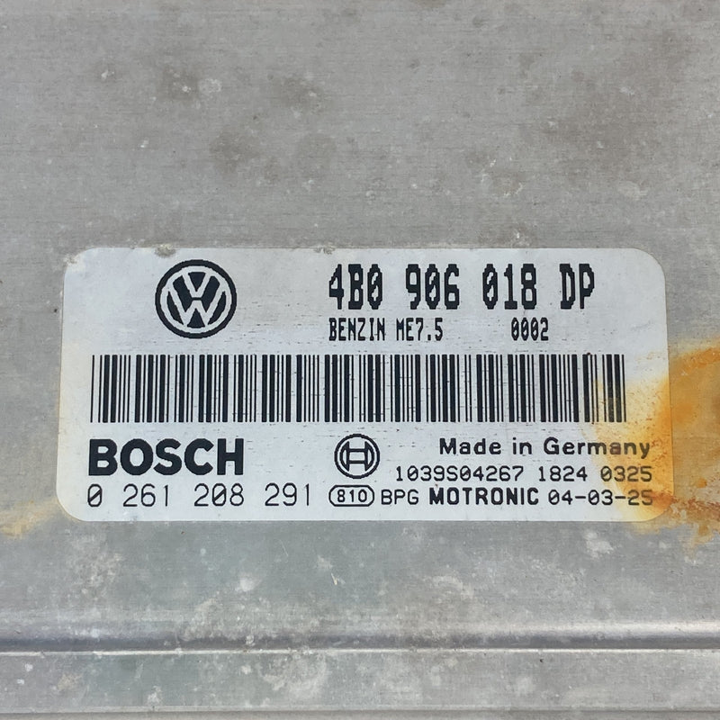 2001-2005 Volkswagen Passat Engine Control Module Bosch ECU OEM #5498M