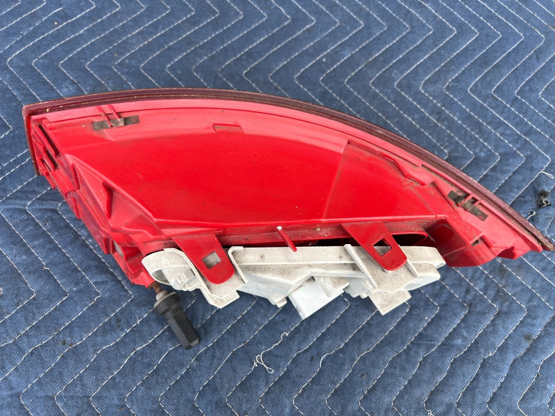 2009-2011 Audi A6 Outer Driver Left LH Tail Light Lamp 4F5945097 OEM #3408EM