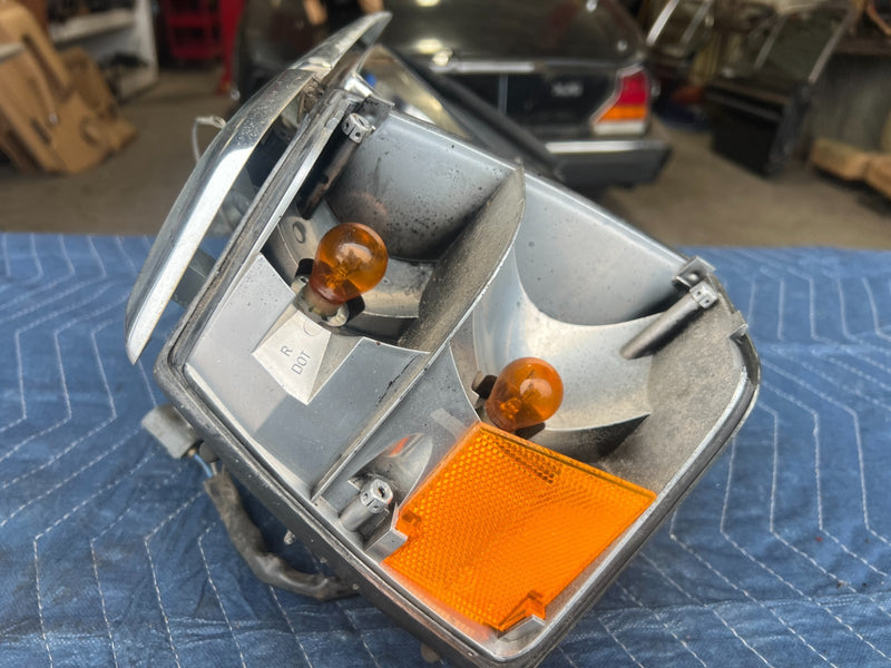 1986-1993 Volvo 240 244 245 Front Passenger Right Headlight Lamp OEM #4456EM