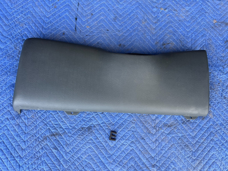 1999-2002 Chevy Silverado GM Left Dash Lower Knee Bolster Trim Panel OEM #1833CN