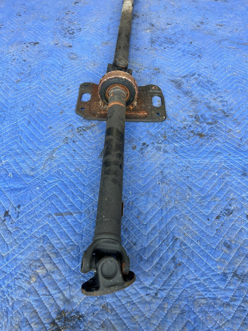 1992-1995 Volvo 940 740 Auto Transmission Center Driveshaft Assembly OEM #3301EM
