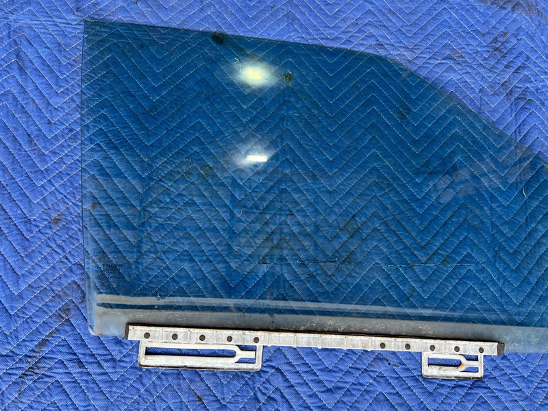 1989-1995 Volvo 740 940 Sedan Front Passenger RH Door Window Glass OEM #3854EM
