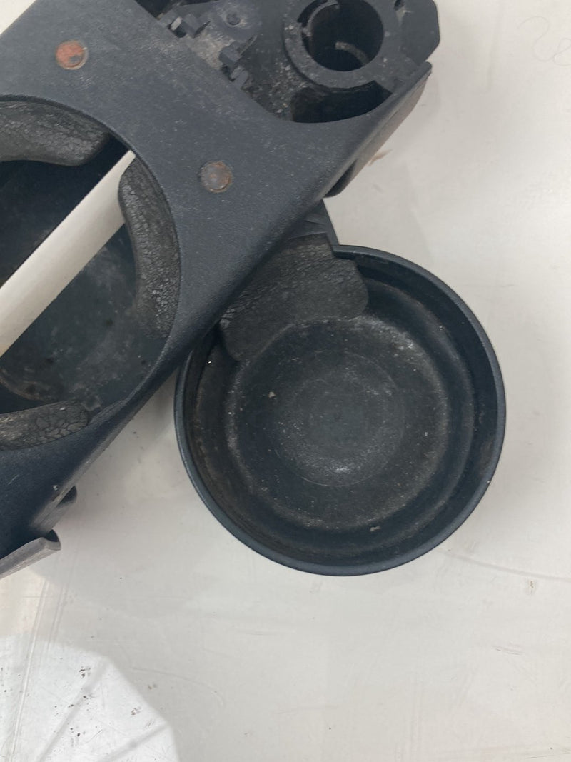 1996 Chevrolet Silverado GMT800 - Dash Cup Holder PN: 15725716