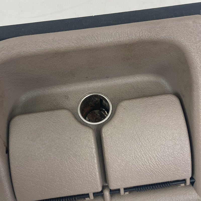 1995-1998 Chevrolet Silverado 2500 GMT400 Cigarette Lighter 15993279 OEM
