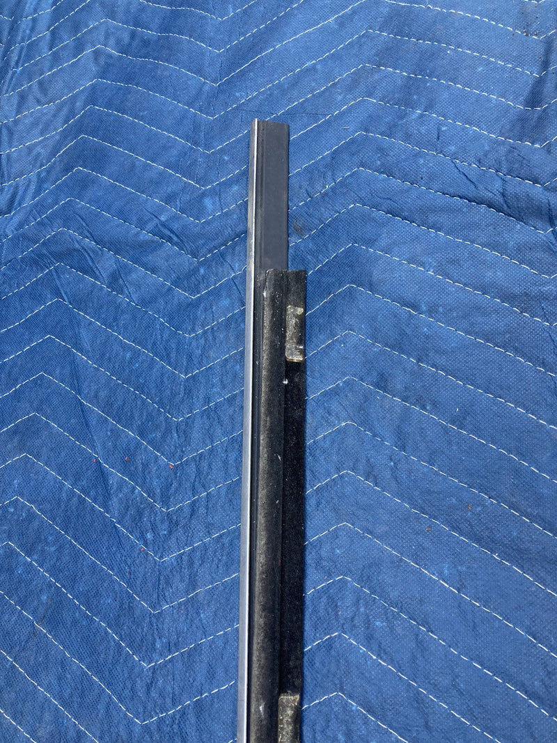 1982-1994 BMW E30 318i 325i Passenger Sedan Window Scraper Edge Right OEM #2344M