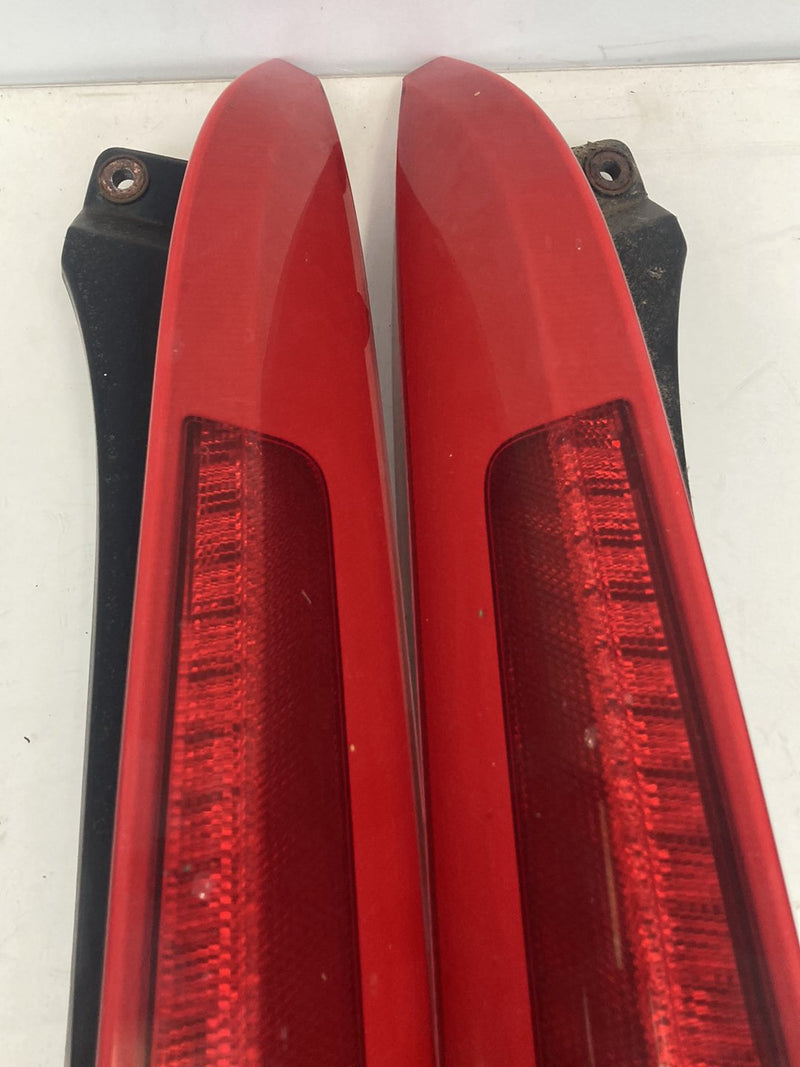 2003-2006 Volvo XC90 Right & Left Upper Tail Light Lamp Assembly Pair OEM #4816M