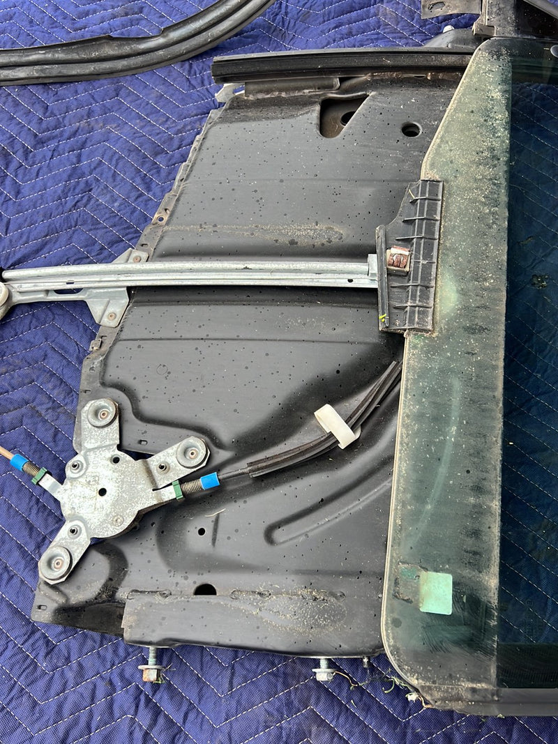 1996-2003 Audi S8 D2 A8 Interior Rear Right Door w/ Window Glass & Actuator OEM #6366EM