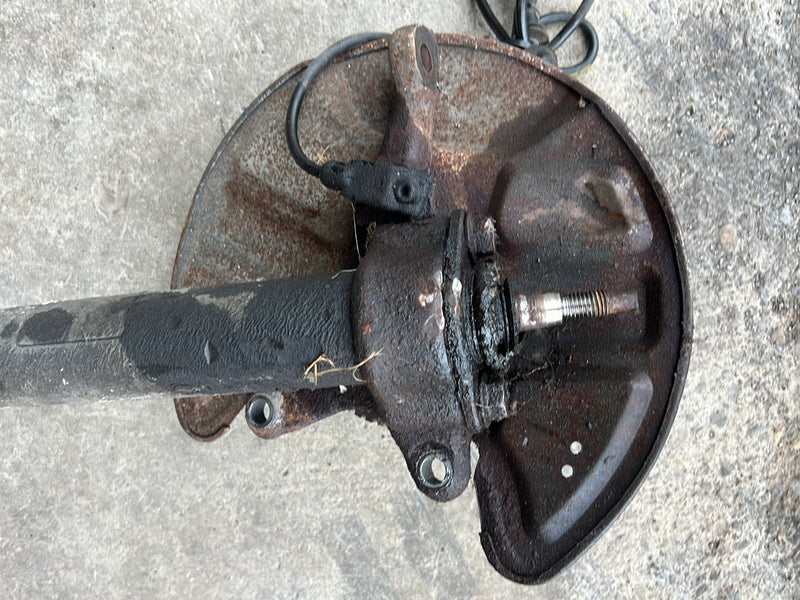 1990-1992 Volvo 740 745 940 Front Left Strut Shock w/ Hub Assembly OEM #5994EM