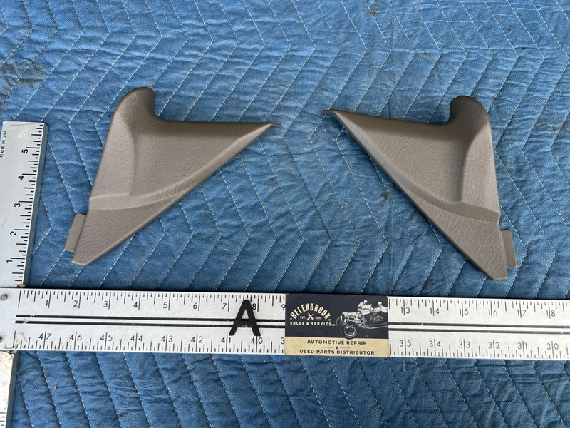 1998-2002 Honda Accord 76220 76270-S84-A000 Pair Interior Corner Panels  #1947CN