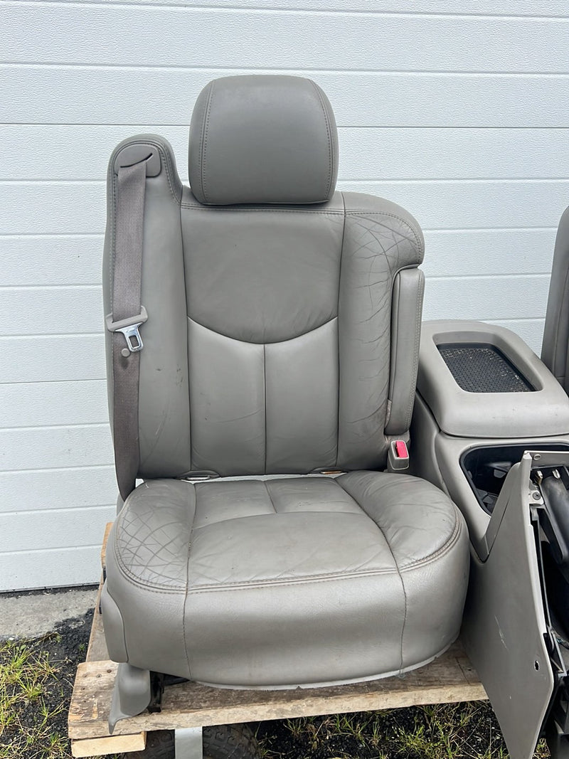 Chevrolet Silverado - Seat Front Pair