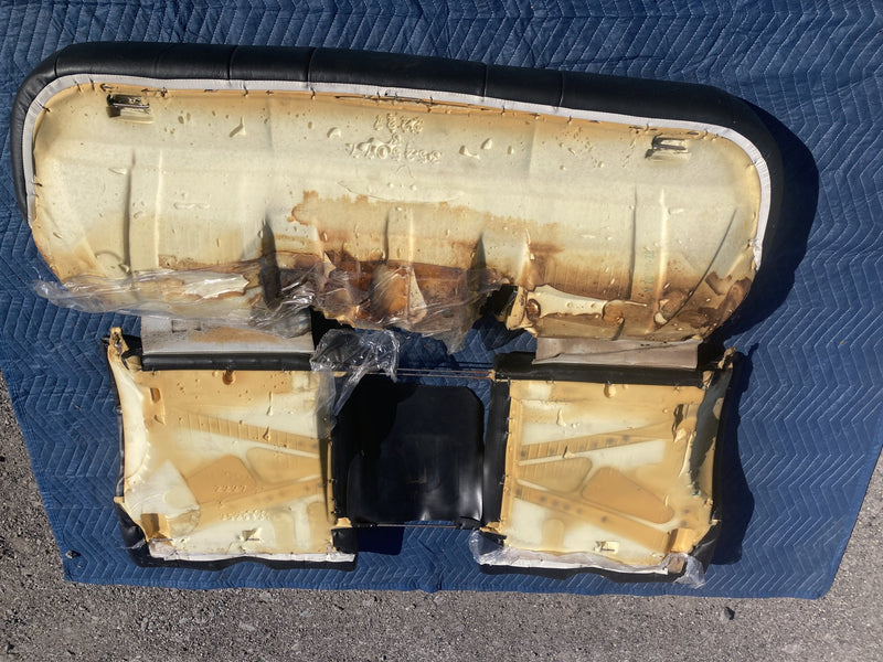 1992 Volvo 940 944 - Rear Seat PN: 3525831 3525077