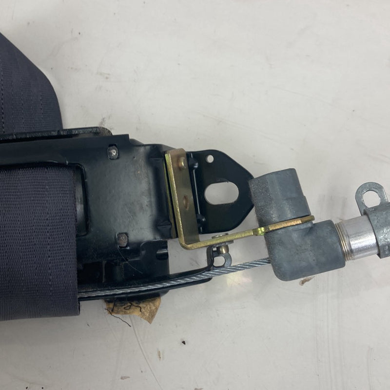 1998-2000 Volvo V70 S70 Front Passenger Right Seat Belt Retractor OEM #5179M
