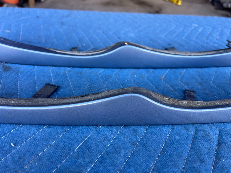 2002-2005 BMW 330xi 325xi E46 Right Left Headlight Molding Trim Blue OEM #4772EM