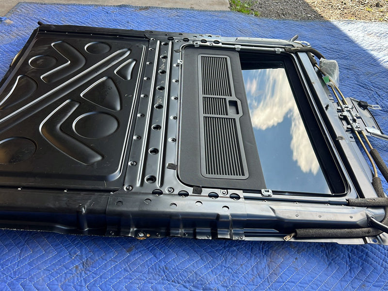 1996-2003 Audi S8 D2 A8 Black Sunroof Assembly w/ Glass 4D0877041 OEM #6429EM