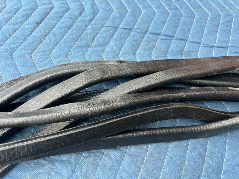 1986-1993 Volvo 240 244 245 Door Seal Pinch Seam Trim Set of 4 OEM #4076EM