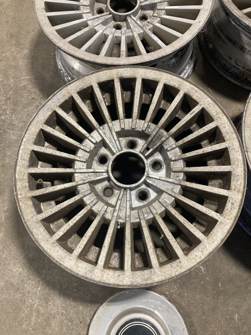 1981-1985 Volvo 240 245 Wheel Set Corona Alloy Turbine 1272200 OEM