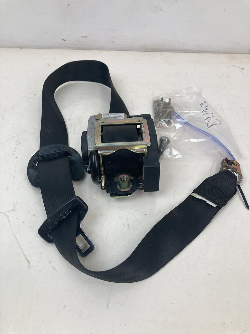 2001-2005 Volkswagen Passat Seat Belt Front Left OEM #5535M