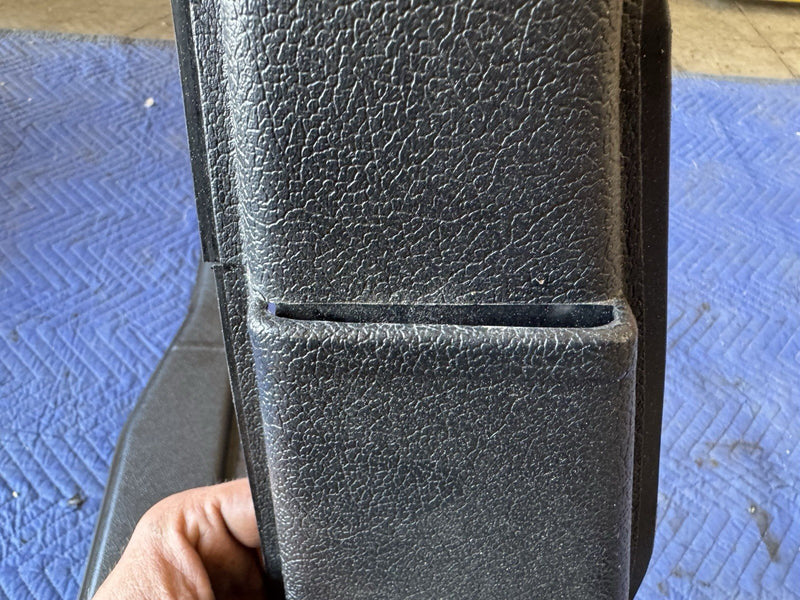 1986-1993 Volvo 240 244 Left & Right B Pillar Trim Pair 1225995 1225994 #4878E