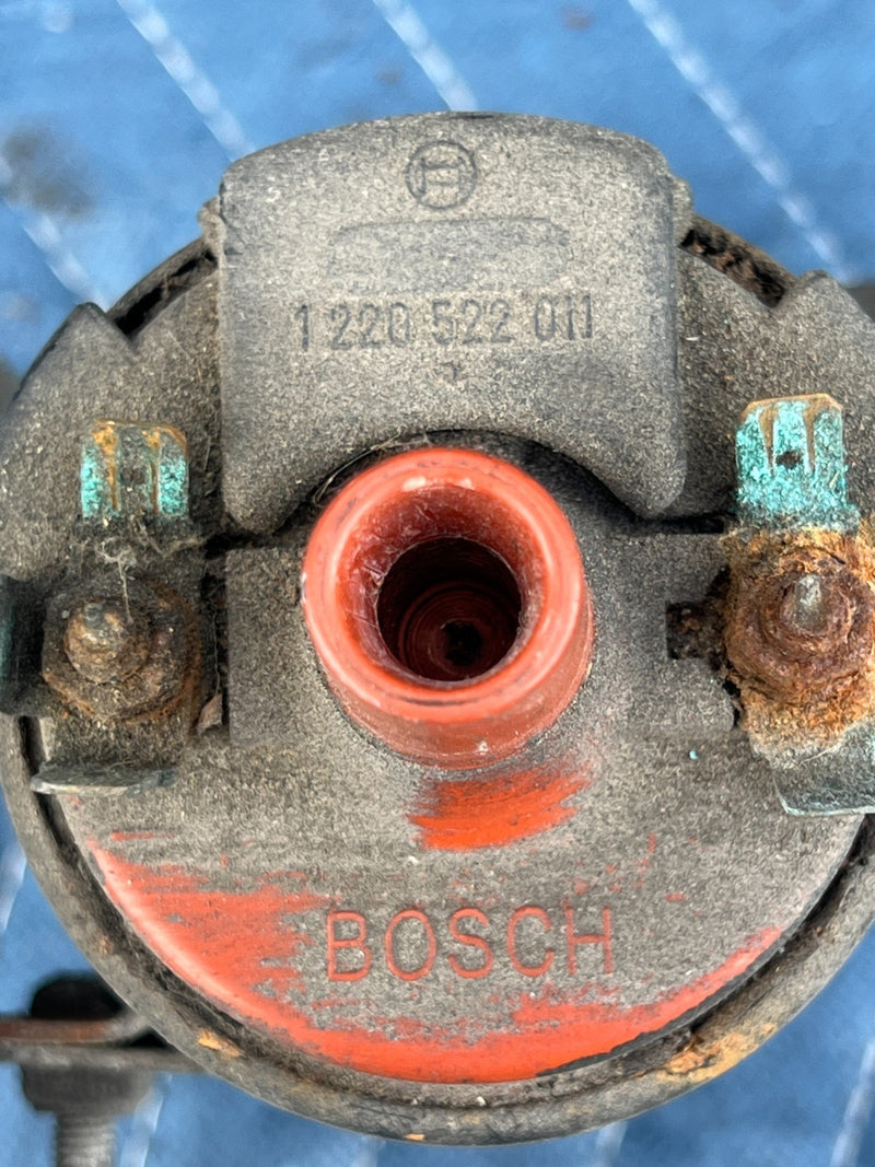 1986-1993 Volvo 240 244 Sedan Bosch Ignition Coil w/ Bracket 2.3L OEM #4225EM